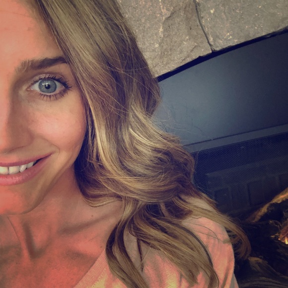 Meet your Posher, Ashley - Picture 1 of 1